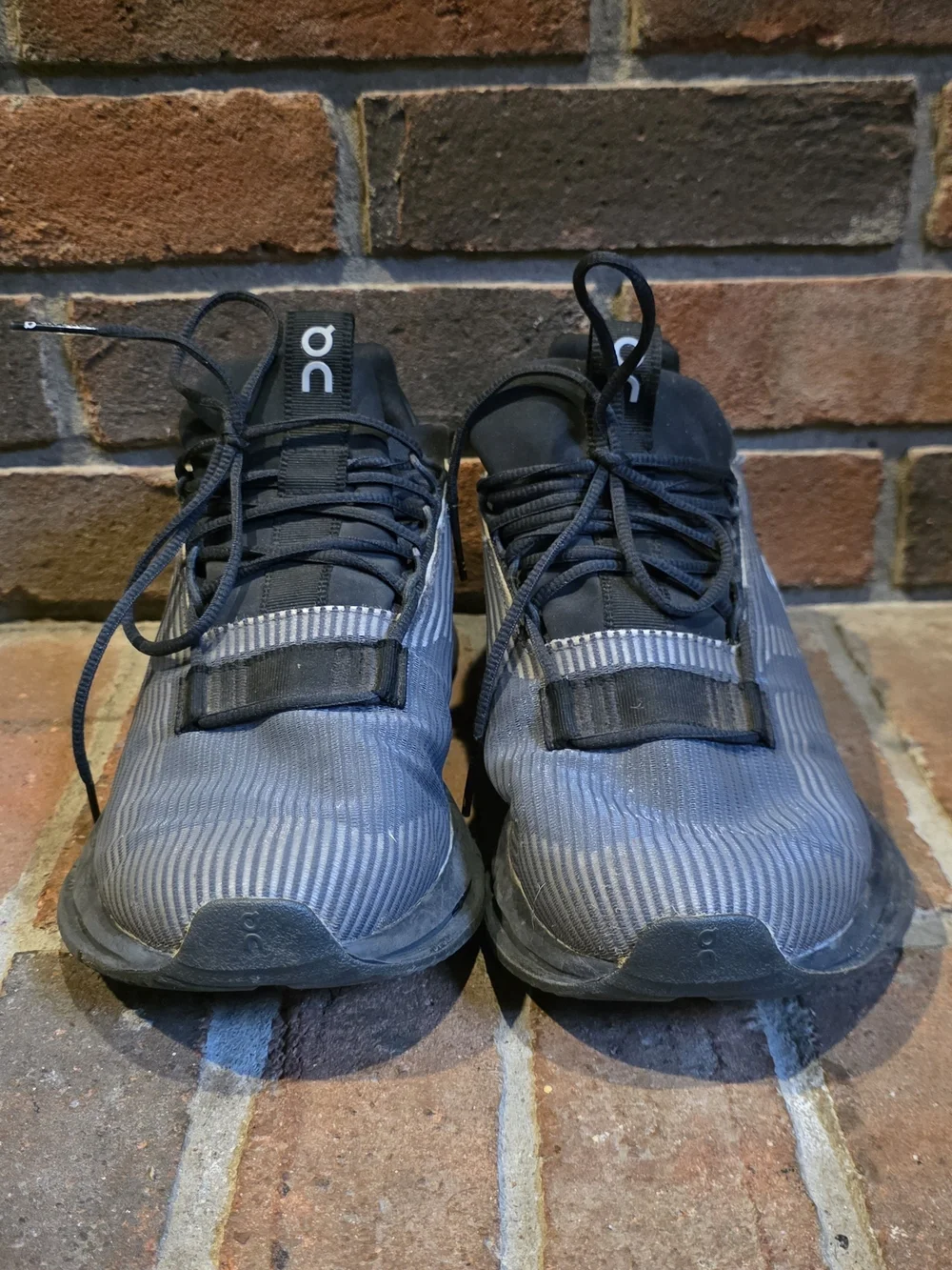 ON RUNNING WOMENS Cloudnova Void size 9.5 womans